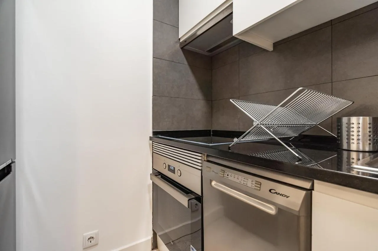 Akicity Campolide Groovy Lisbon Apartment
