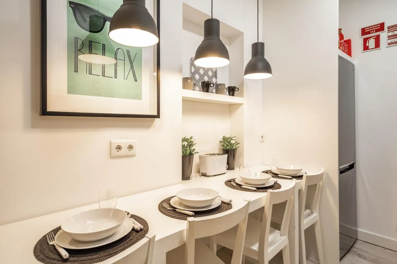 Apartment Akicity Campolide Groovy Lisbon